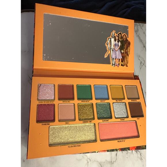 Kylie x Wizard of Oz Face & Eye Pallet (Authentic/New) - Picture 5 of 6